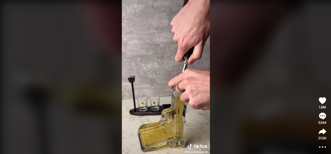 4天破2800万播放!TK上这些具有创意的“酒杯”“醒酒器”引发热议