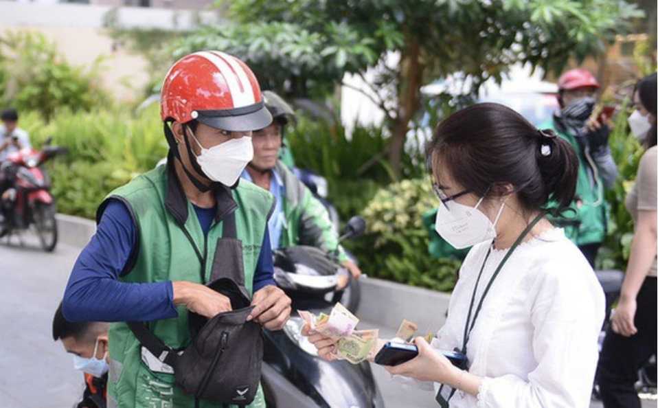 建群销售、取消COD、加收税金、多账户收款....为了逃避电商征税,越南卖家在危险边缘“疯狂”试探