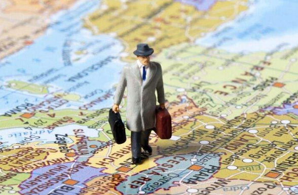 亚马逊FBA卖家假日指南 亚马逊FBA豁免部分卖家6个月存储费用,你满足条件吗?