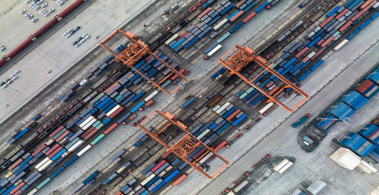 英国铁路面临30年来最大规模罢工,美国多个港口扩大容量以解决拥堵问题