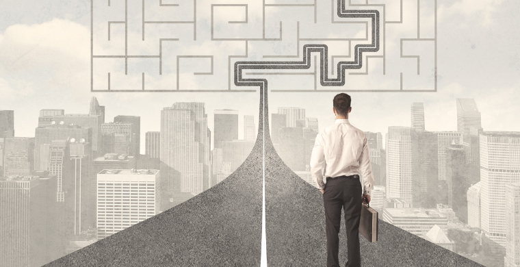 拼命转型的新东方,不正是跨境人的学习榜样吗?