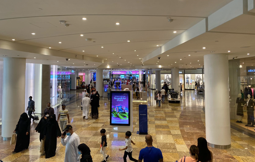 实地探访SHEIN在中东的第一个快闪店