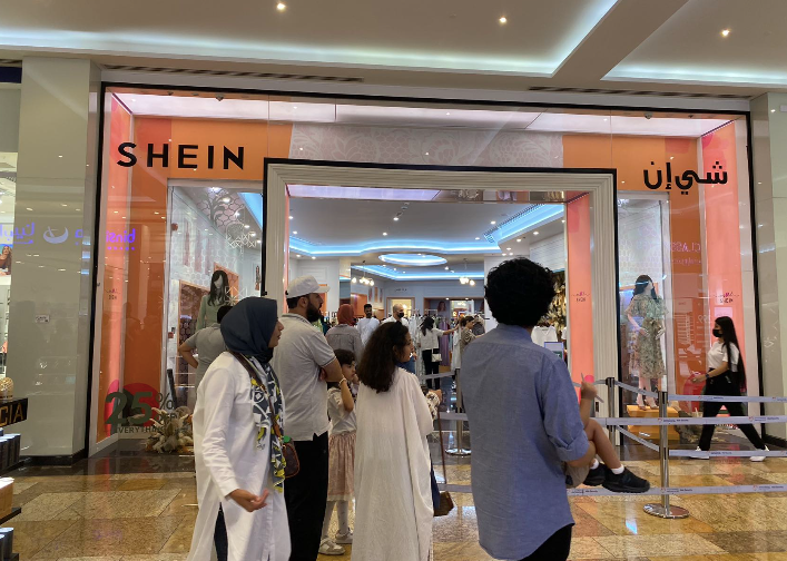 实地探访SHEIN在中东的第一个快闪店