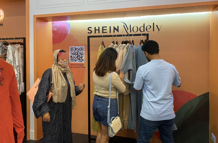 实地探访SHEIN在中东的第一个快闪店