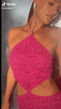 “流行色+KOL”，服装品牌收割社交流量的新式组合拳？