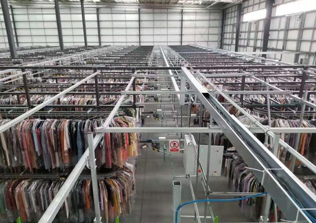 2个项目同样拿了马云投资，海外上市、国内倒闭