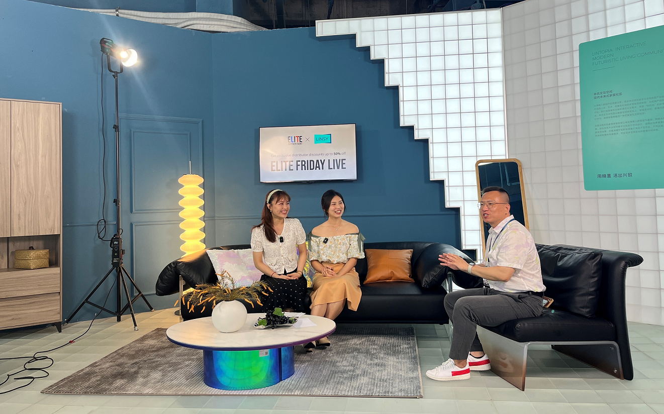 1658209434965491.png 阿里国际站跨境电商主播成职业新选择 英语老师转行的跨境女主播喊话董宇辉来挑战