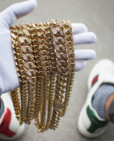 1587714043646886.png 百万外贸企业疫情求“机”:速卖通跨境C2M破解订单困局