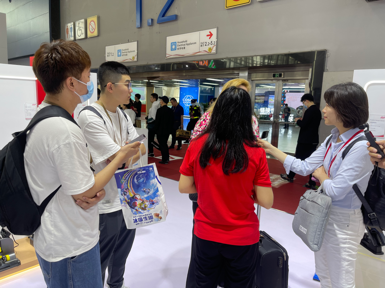 第133届广交会海外采购商快照 ① :家电区域热度十足